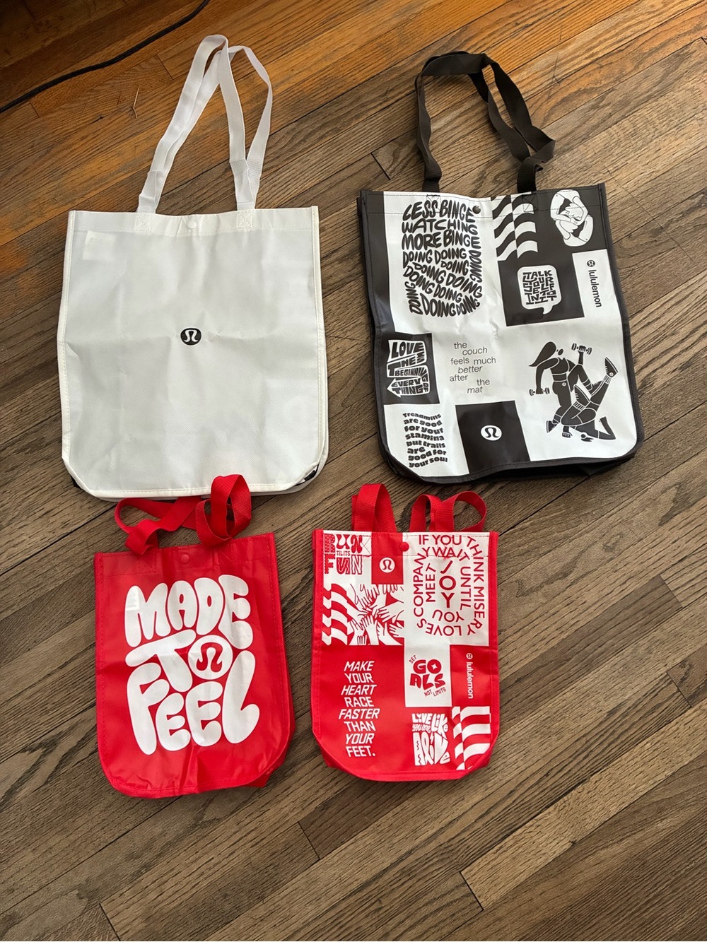 Set of 4 reusable Lululemon Bags